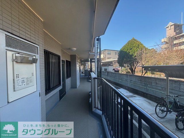 エントランス　バルコニー