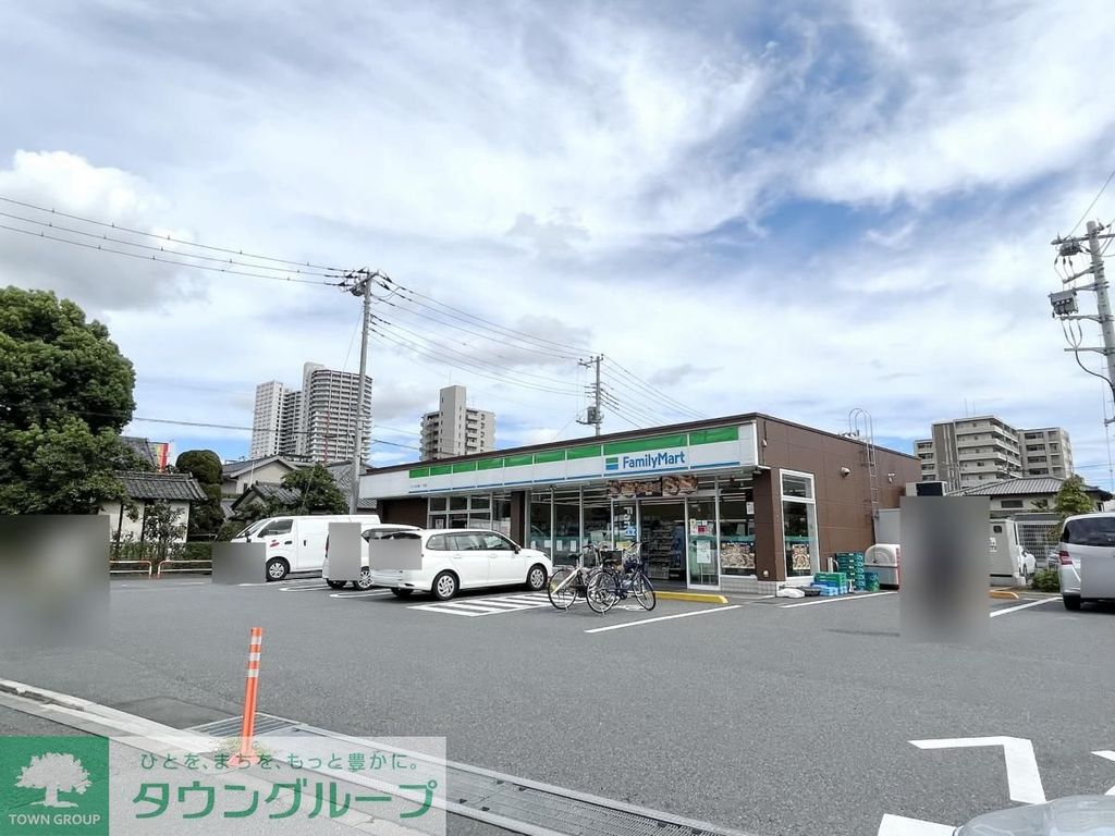 コンビニ　ファミリーマートさいたま沼影一丁目店（コンビニ）まで370m