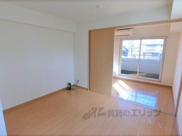 居室・リビング　居室