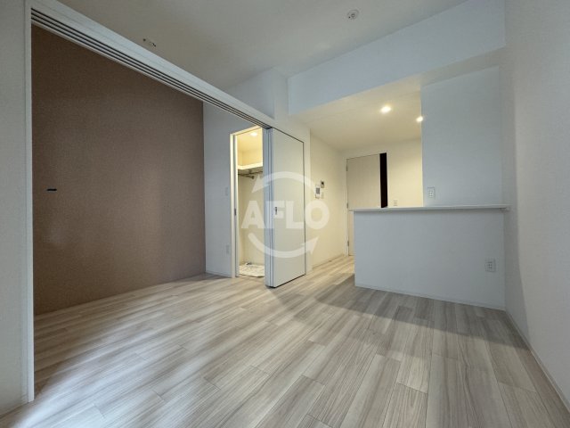 居室・リビング　セレニテ難波ミラク壱番館　リビング