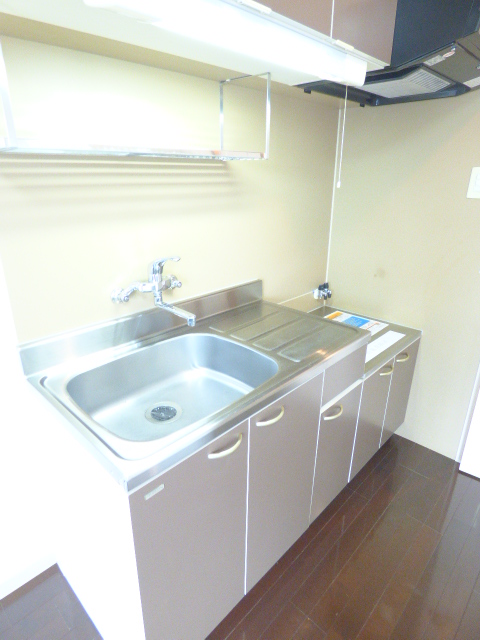 キッチン　※同間取り他号室の参考画像です