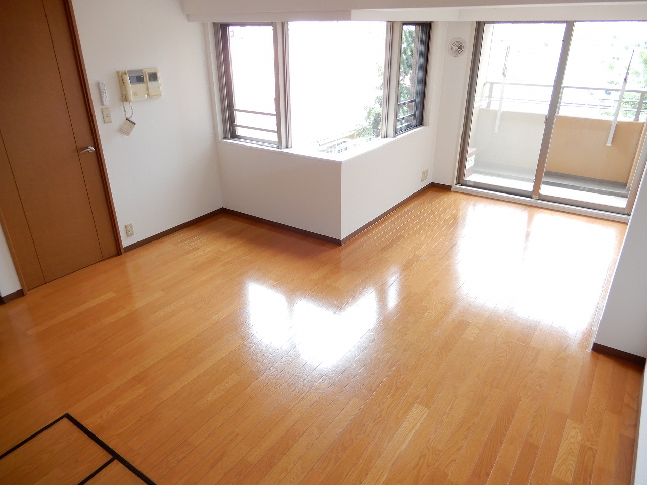 居室・リビング　リビング