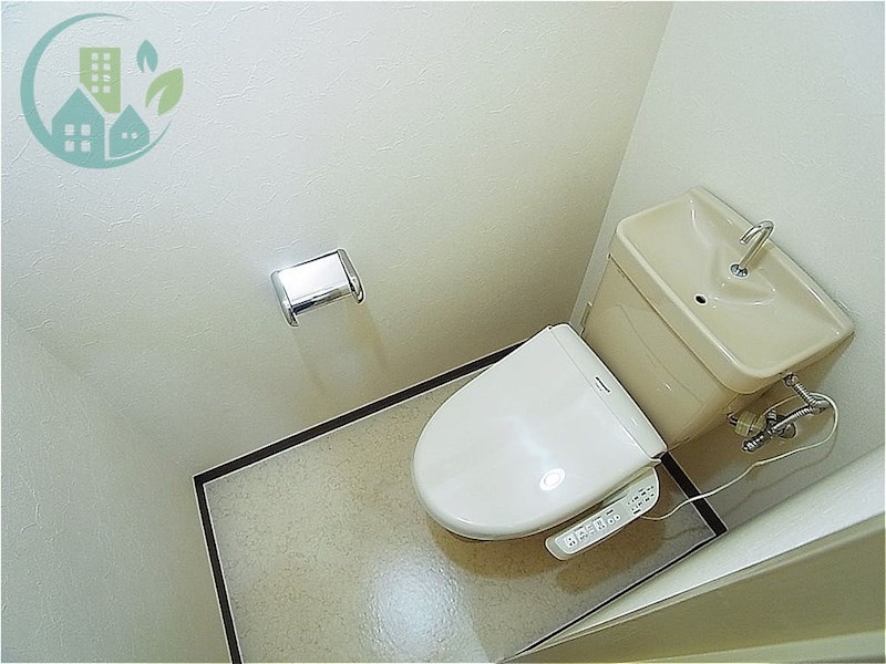 トイレ　メゾンドローリエ（レディースマンション）