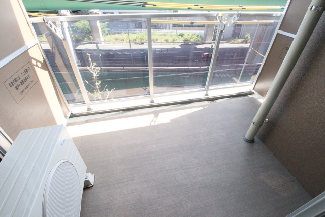 バルコニー　※別室の参考写真の為、現況優先です。