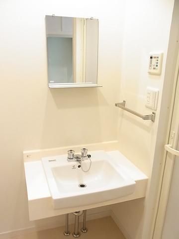 洗面設備　独立洗面化粧台