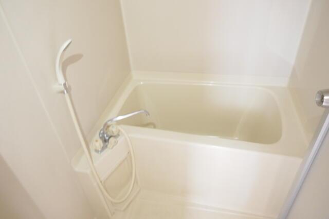 バス・シャワールーム　お風呂です