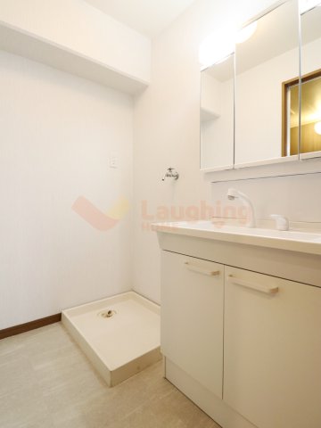 洗面設備　脱衣スペースもあります