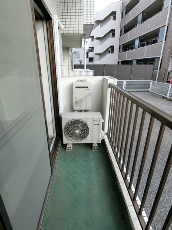 バルコニー　図面と現状に相違がある場合には現状を優先