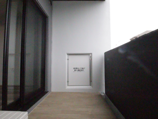 バルコニー　※別室の参考写真の為、現況優先です。