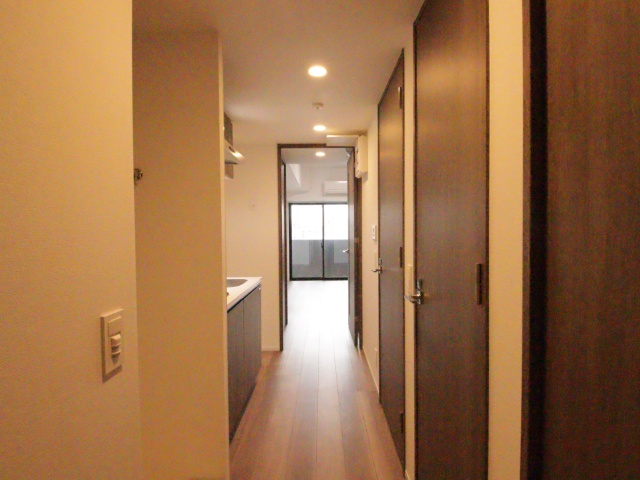 玄関　※別室の参考写真の為、現況優先です。