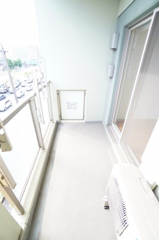 バルコニー　※同物件・反転タイプの写真です。