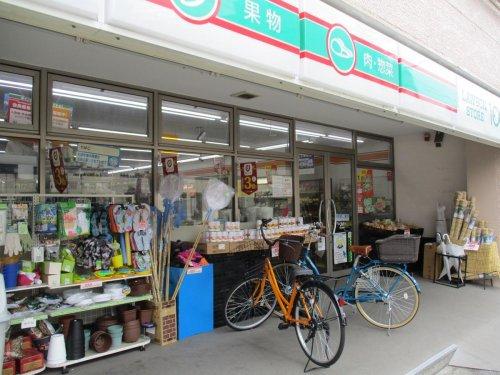 コンビニ　ローソンストア100 LS東駒形二丁目店（コンビニ）まで139m