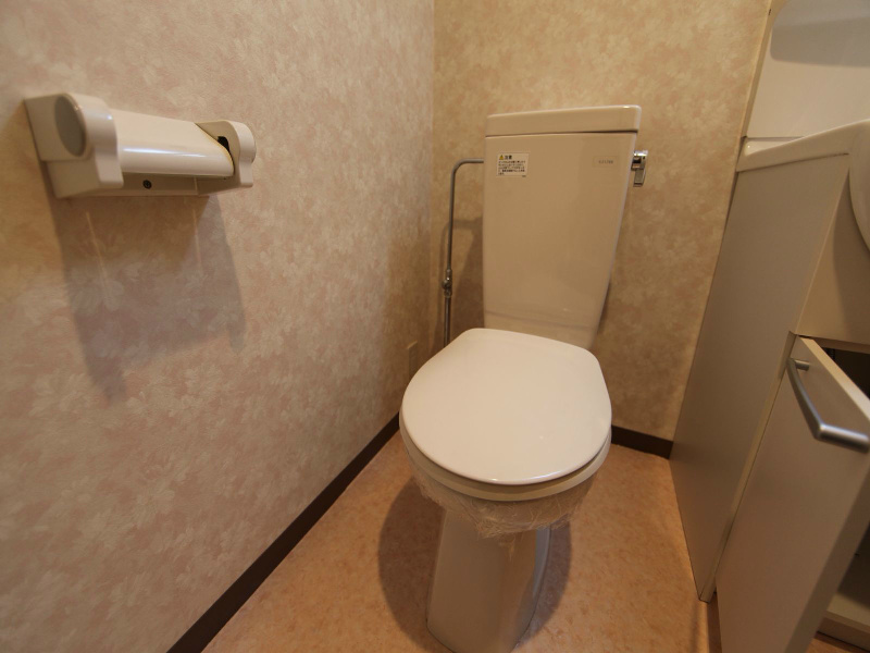 トイレ　トイレ　温水洗浄暖房便座設置可