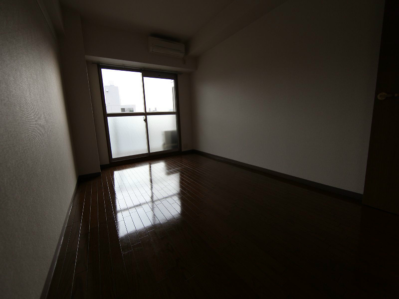 その他部屋・スペース　洋室8帖　エアコン完備　南向き