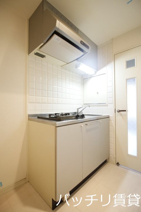 キッチン　画像は同シリーズタイプの為、参考写真になります。