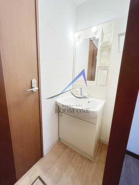 洗面設備　独立洗面台です。