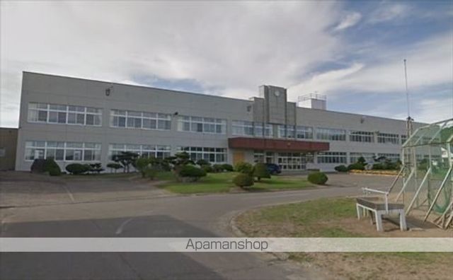 小学校　仙美里小学校（小学校）まで9168m