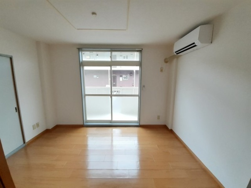 居室・リビング　図面と現状に相違がある場合には現状を優先