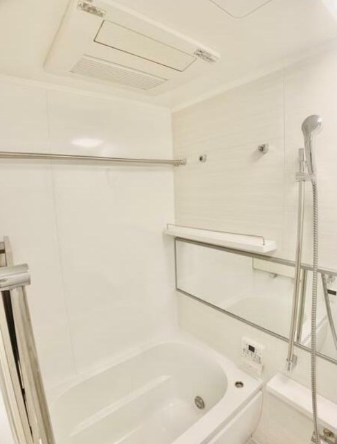 バス・シャワールーム　バスルーム