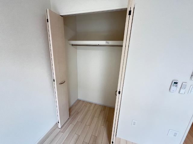 収納　クローゼット内部