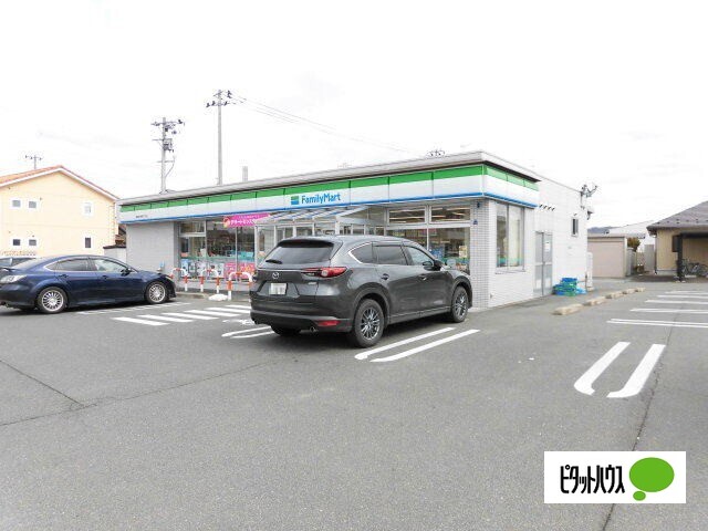 コンビニ　ファミリーマート盛岡向中野四丁目店（コンビニ）まで377m