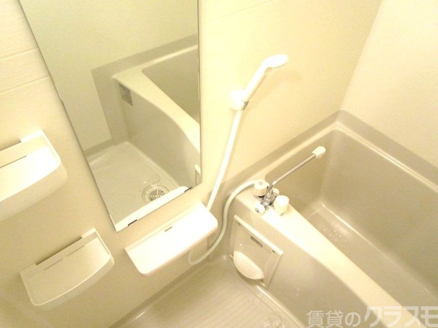 バス・シャワールーム　一日の疲れをお取りください。