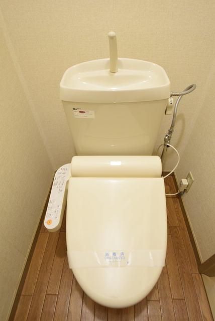 トイレ　★安心のウォシュレット付きトイレ★