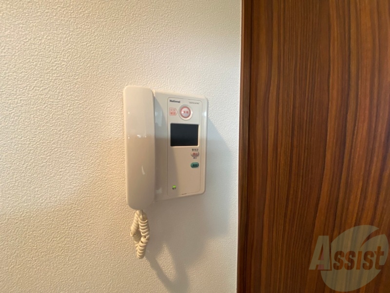 セキュリティ　ＴＶモニター付インターホンです。来客者の顔が見えるので安心！