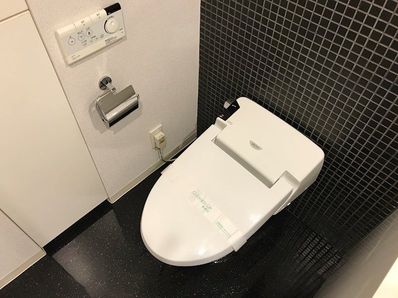 トイレ　別号室参照