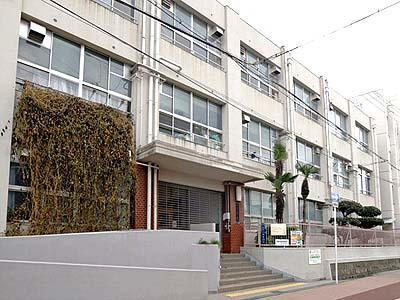 小学校　大阪市立姫里小学校（小学校）まで454m