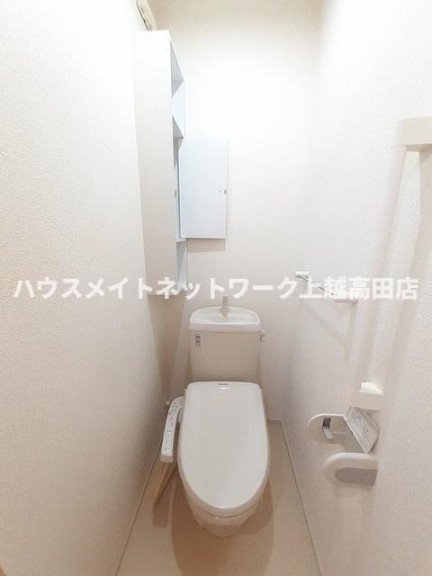 トイレ　温水洗浄暖房便座