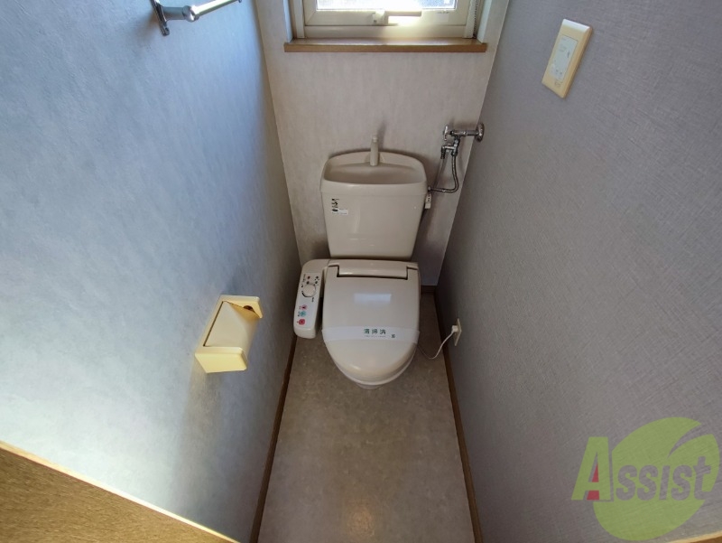 トイレ　こちらはトイレです。清潔感があり、安心して使用できます。