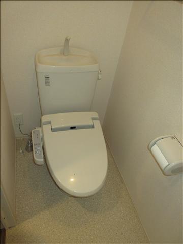 トイレ　清潔感のあるトイレです。