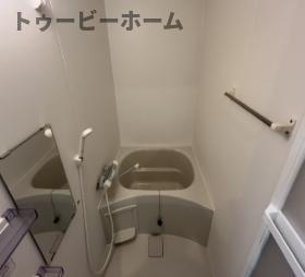 バス・シャワールーム　ゆったり過ごせるお風呂です