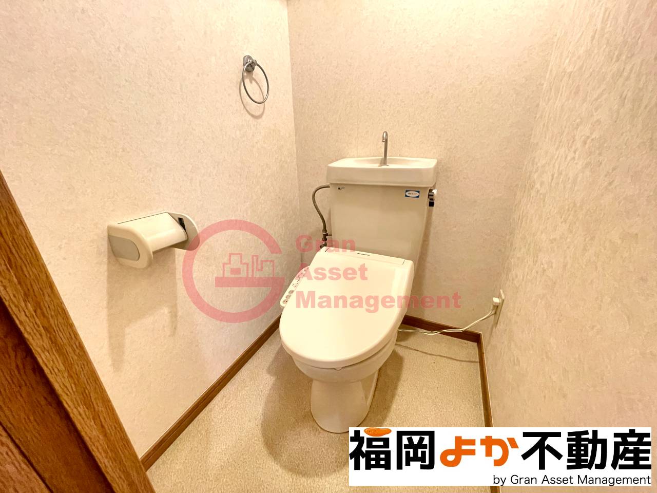 トイレ　トイレもきれいです