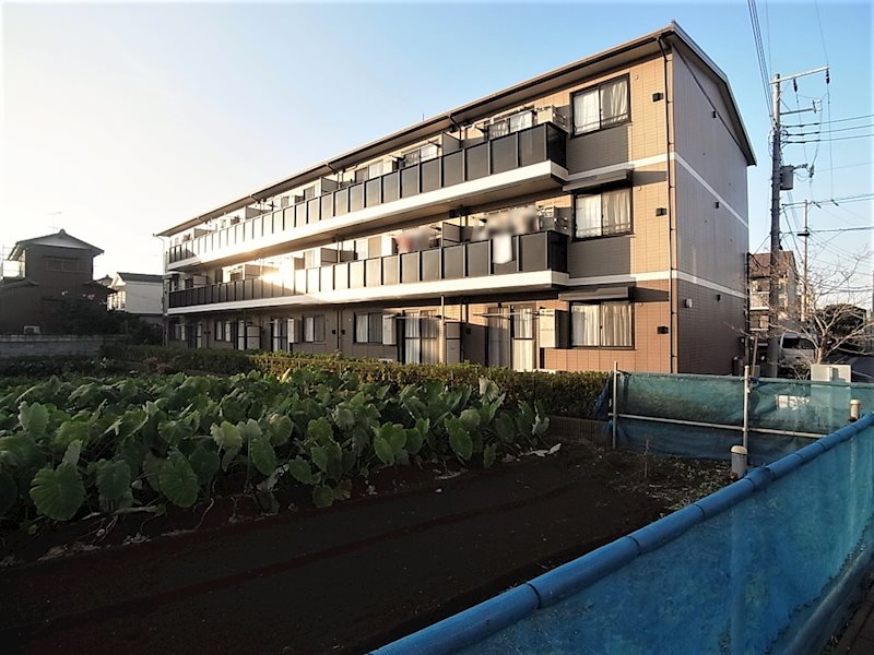 建物外観　☆陽当たりのいい建物です☆