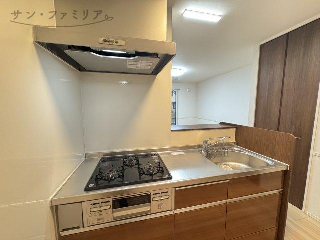 キッチン　同一物件別部屋写真