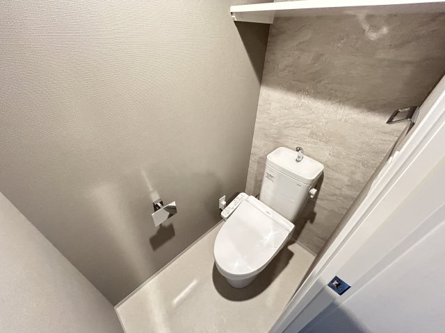 ファーストフィオーレ塚本ウェルビングのトイレ写真