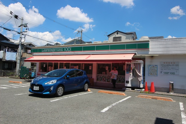 コンビニ　ローソンストア１００　ＬＳ摂津昭和園店（コンビニ）まで140m