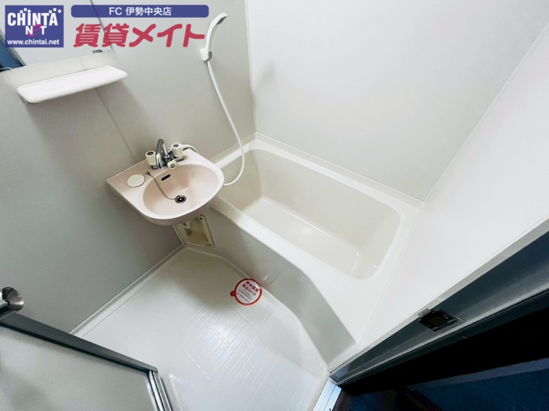 バス・シャワールーム　同型参考写真