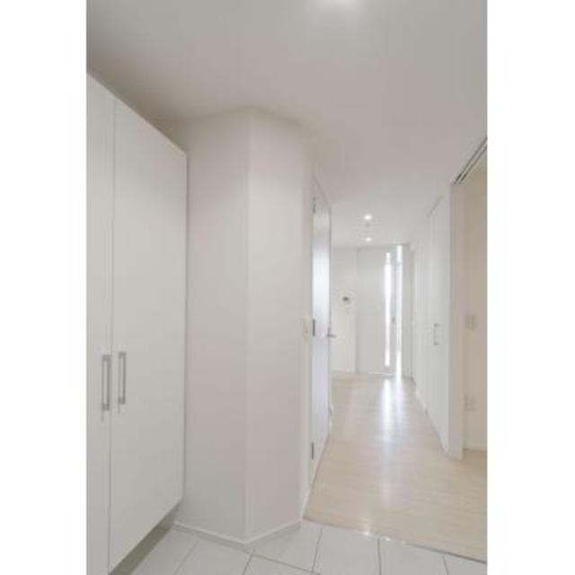 玄関　※写真は同タイプ住戸です。