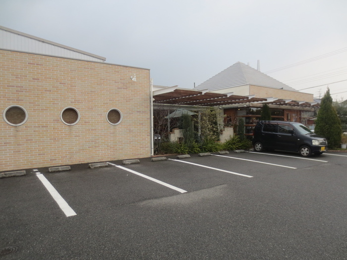 飲食店　カフェフリュティエ泉北（飲食店）まで400m