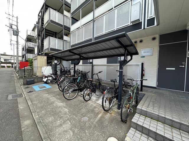 駐車場　駐輪場