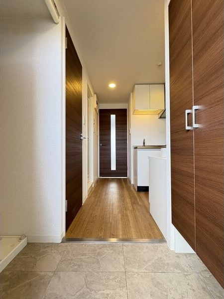 玄関　名古屋で一番初期費用の安い賃貸専門の不動産会社です(^^)