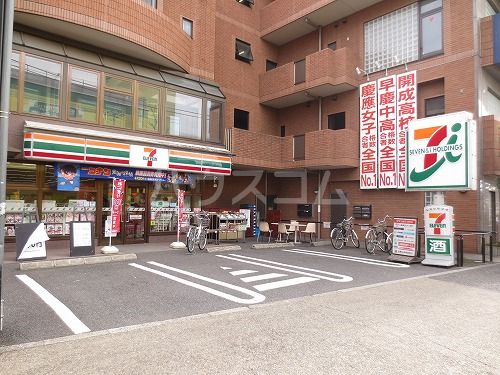 コンビニ　セブン-イレブン練馬早宮１丁目店（コンビニ）まで756m
