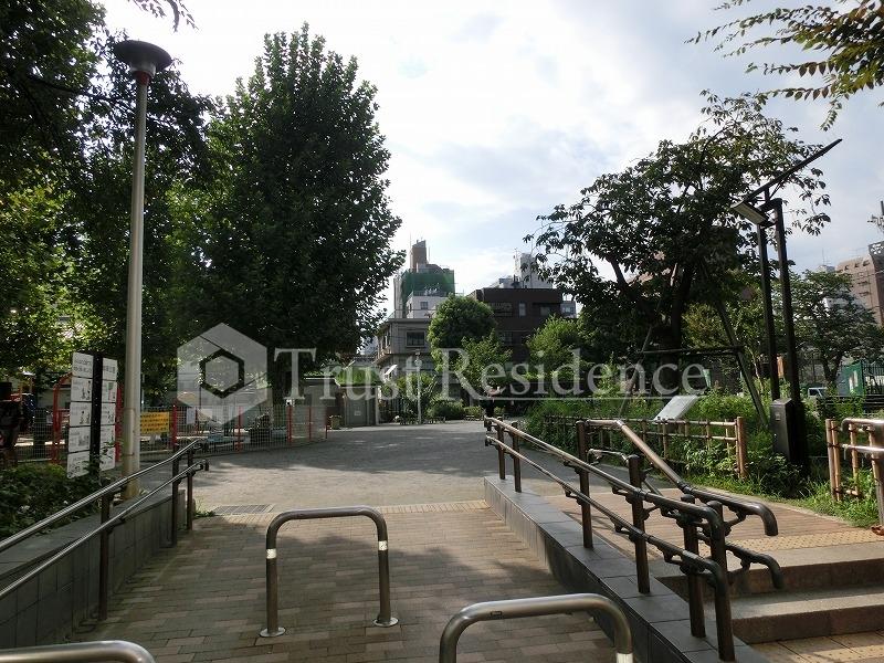 公園　精華公園（公園）まで684m