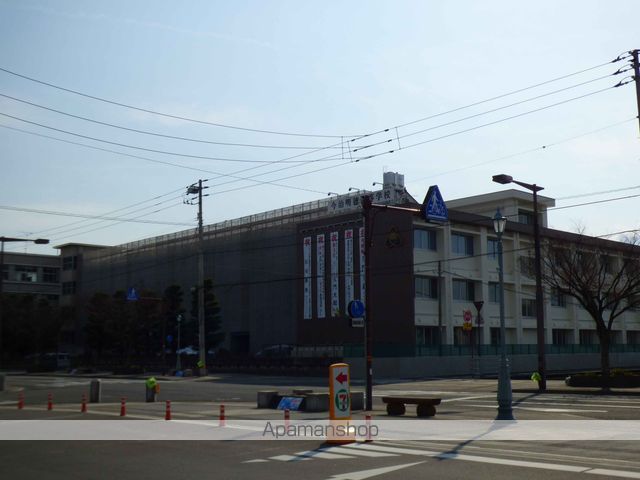 高校・高専　今治明徳高等学校（高校・高専）まで996m