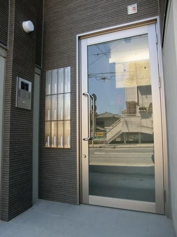 エントランス　お部屋探しは【タウンハウジング蘇我店】にお任せ下さい♪