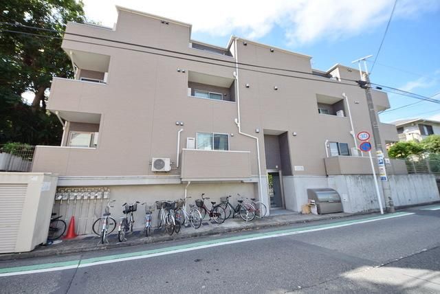 建物外観　お部屋探しはタウンハウジング蘇我店にお任せ下さい♪