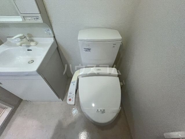エステムプラザ京都御所ノ内REGIAのトイレ写真